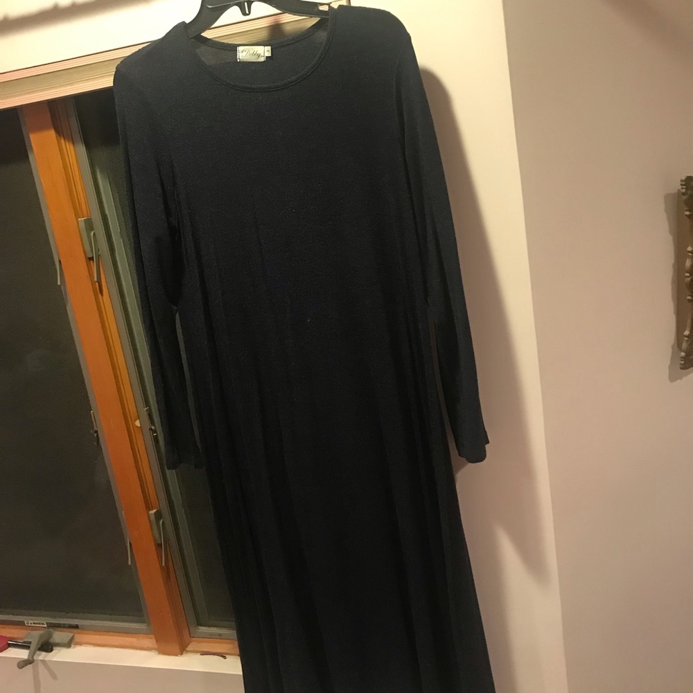 Navy loose fitting long sleeve dress